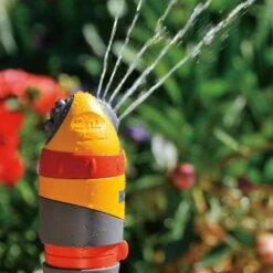 Hozelock Round Sprinkler Pro 314m² 7 Hozelock Round Sprinkler Pro 314m² -Garden Sales Store 5010646042802 4